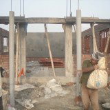 2011: Výstavba vesnické školy Ambari