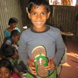 2013: Sandálky pro děti ze slumových škol