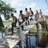 2019: Bridge to the school in Ambari