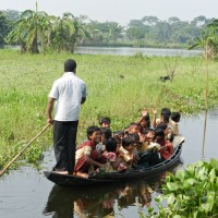 2015: New boat for children in Ambari