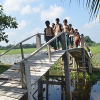 2019: Bridge to the school in Ambari